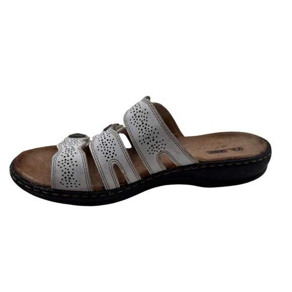 Clarks Size 10 White Perforated Leather Slide Sandals With Button Accents - Picture 6 of 10